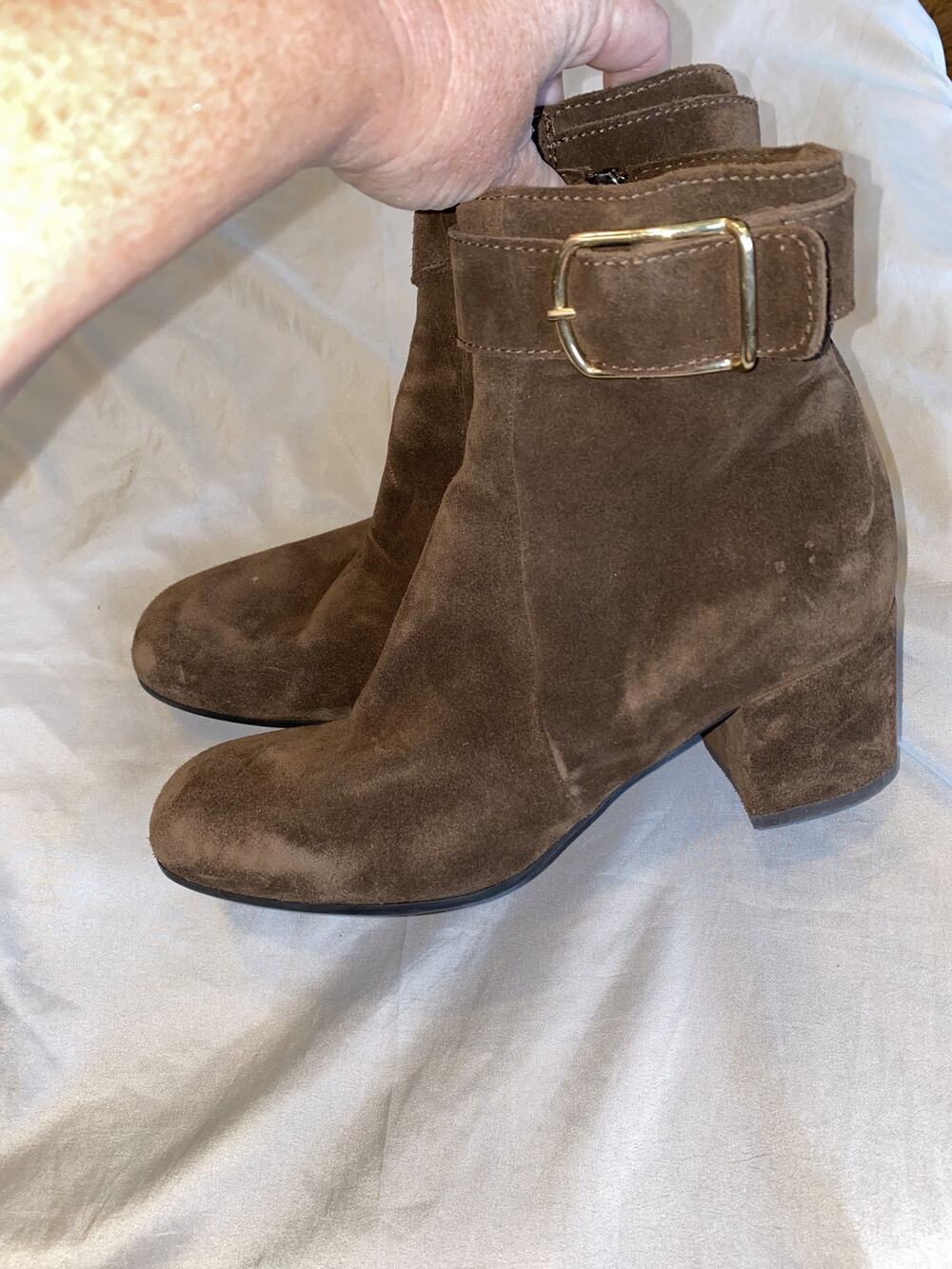 C La Canadienne Jesse Women's 9.5 M Brown Suede Buckle Strap Block Bootie Boots